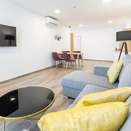 Neka Village فندق Balatonboglár