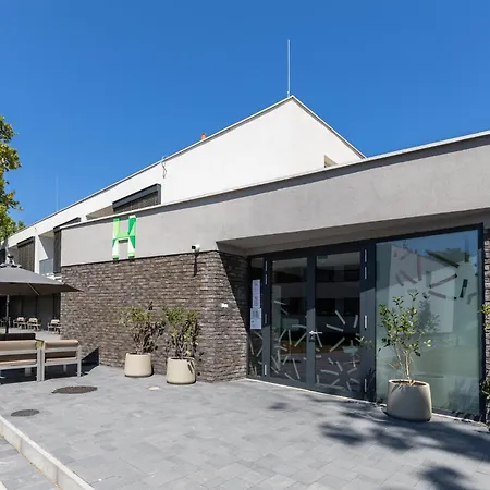 Neka Village Hotel Balatonboglar