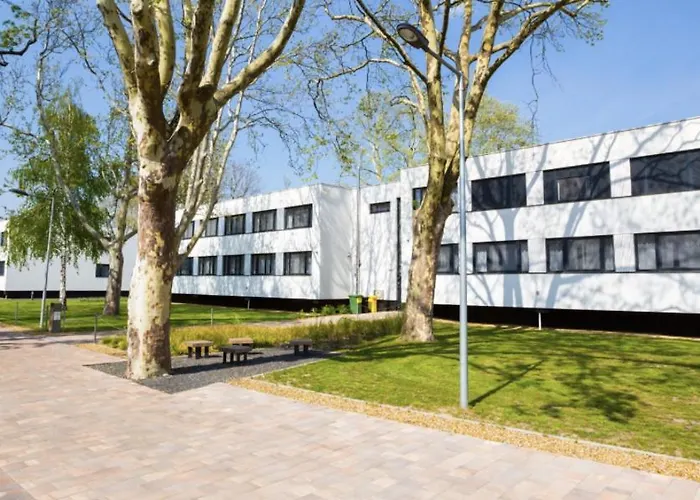 Neka Village Hotel 3*