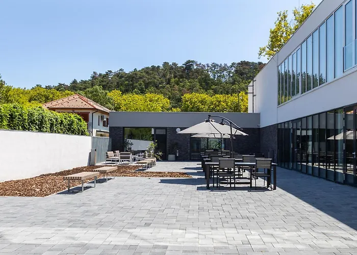 Hotel Neka Village 3*