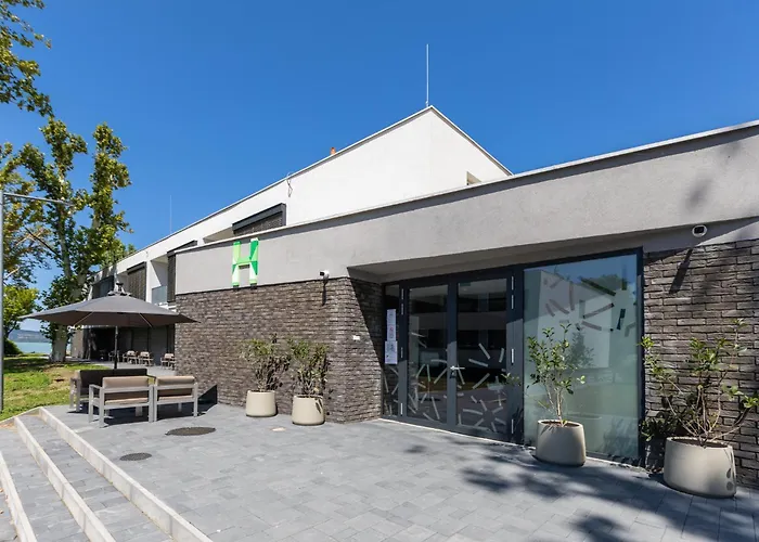 Neka Village Hotel Balatonboglár