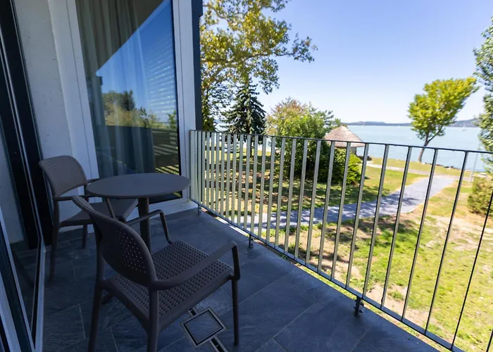 Neka Village Hotell